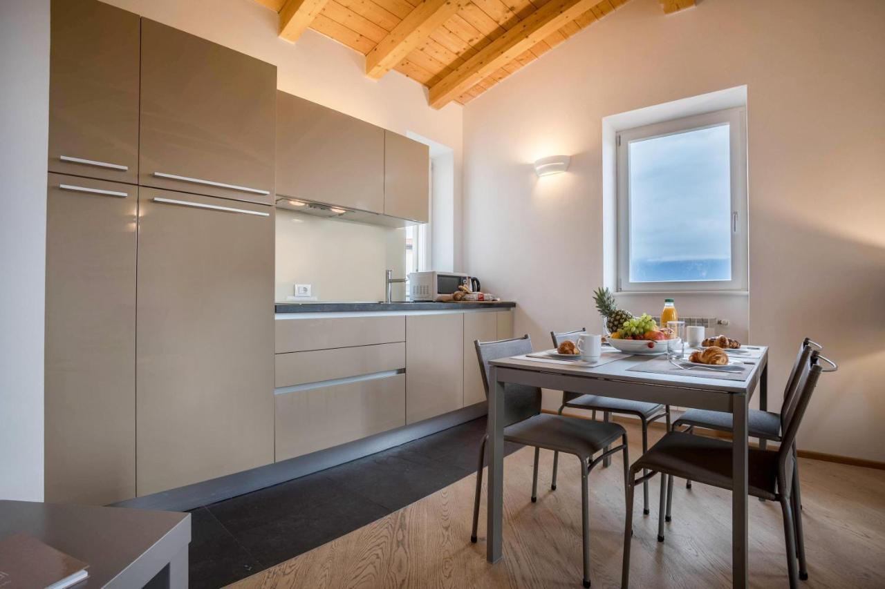 Residence La Villa Cuore Tignale Bagian luar foto