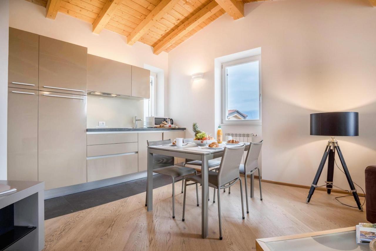 Residence La Villa Cuore Tignale Bagian luar foto