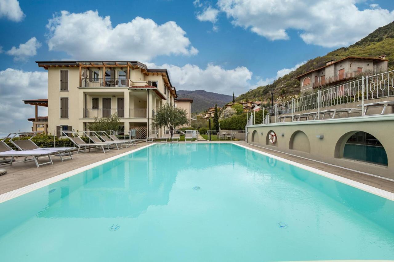 Residence La Villa Cuore Tignale Bagian luar foto